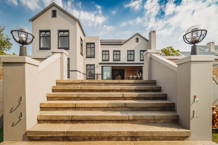 5 Bedroom Property for Sale in Kraaibosch Country Estate Western Cape
